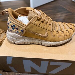 Limited edition nike free crater trail